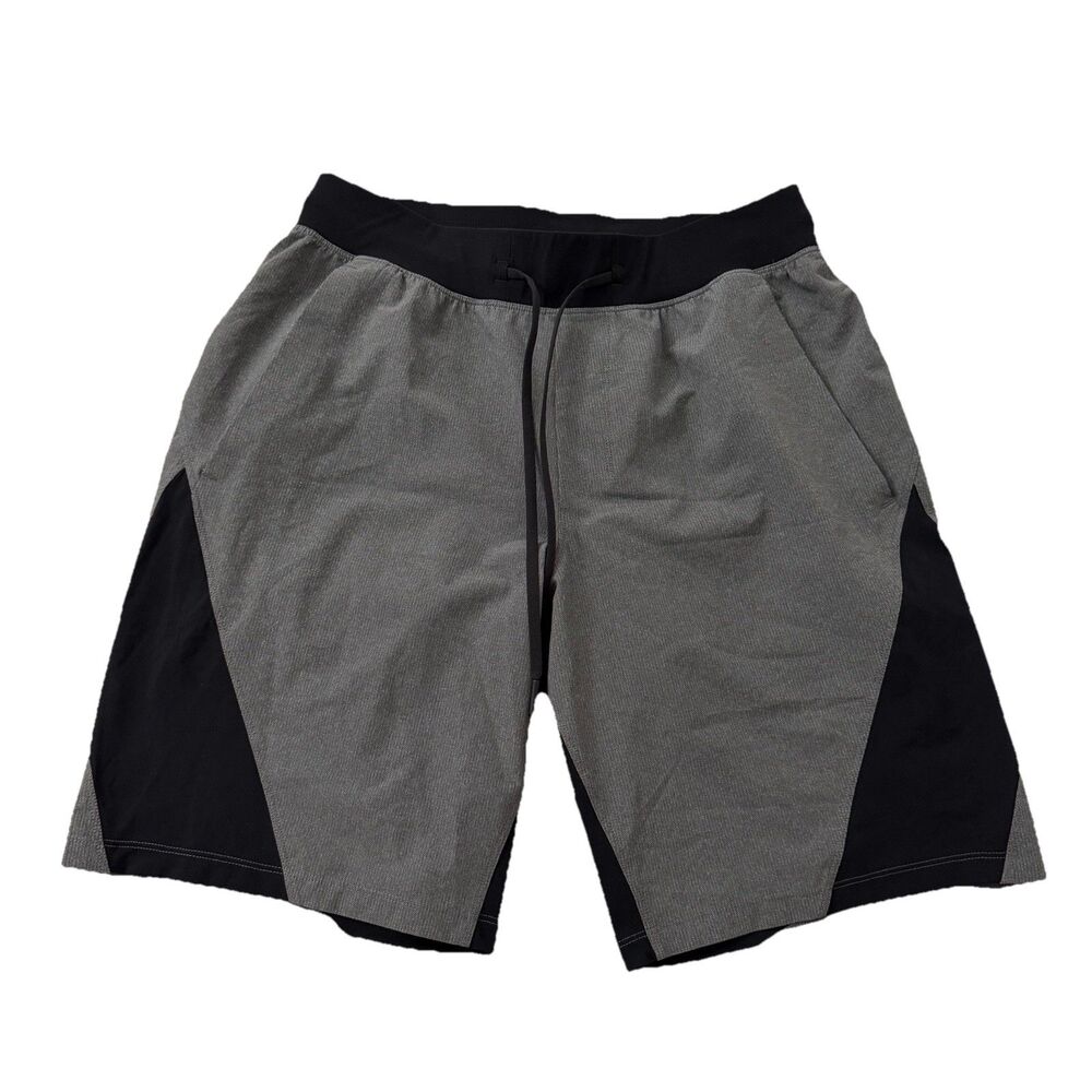 Lululemon Shorts Mens Medium Gray Black Lined 9” Inseam Drawstring Pockets Gym